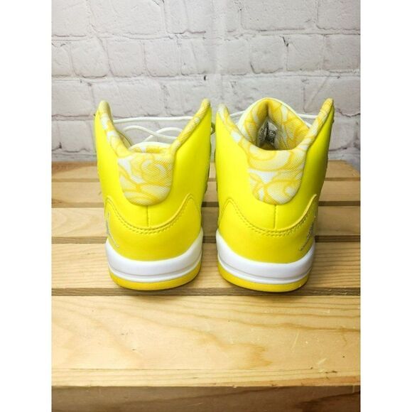 Air Jordan Max Aura Basketball Shoes Dynamic Yellow Boys Size 13 - Picture 4 of 7